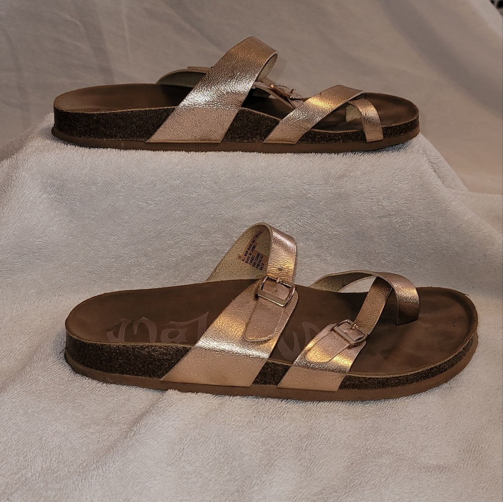 Madlove, rose gold, women's size 10